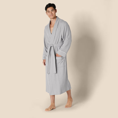 Amazon Essentials Men's Lightweight Waffle Bathrobe (Available in Big & Tall), Light Grey, Medium-Large